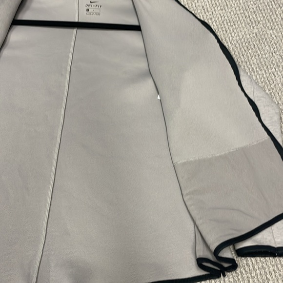 Women's Nike Full-zip Hoodie, Size Large - Picture 9 of 11